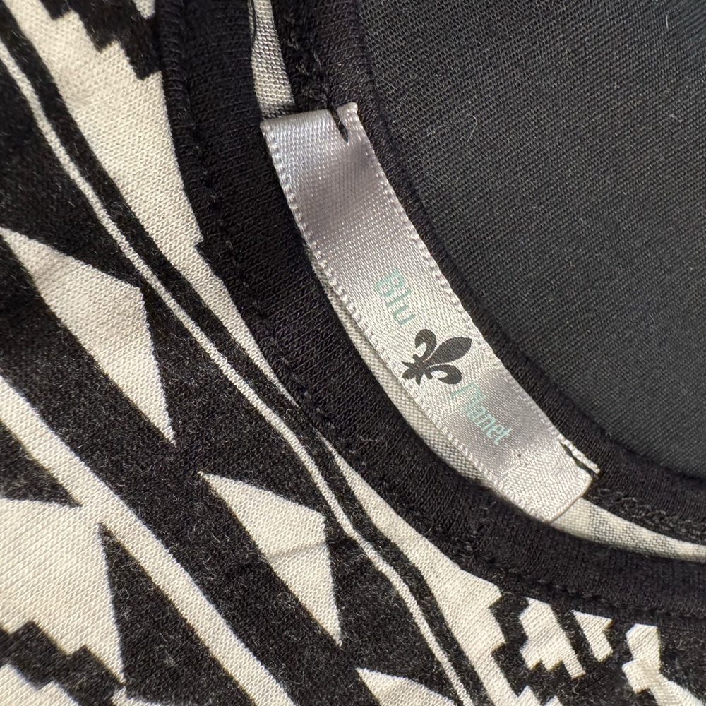 4/$15 Blu Planet Black and White Geometric Cropped Tank with Pom Pom Trim - Picture 2 of 3